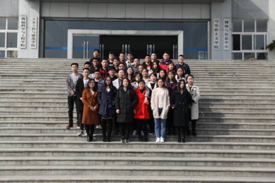 2017级食品科学与工程合照(20180322).JPG